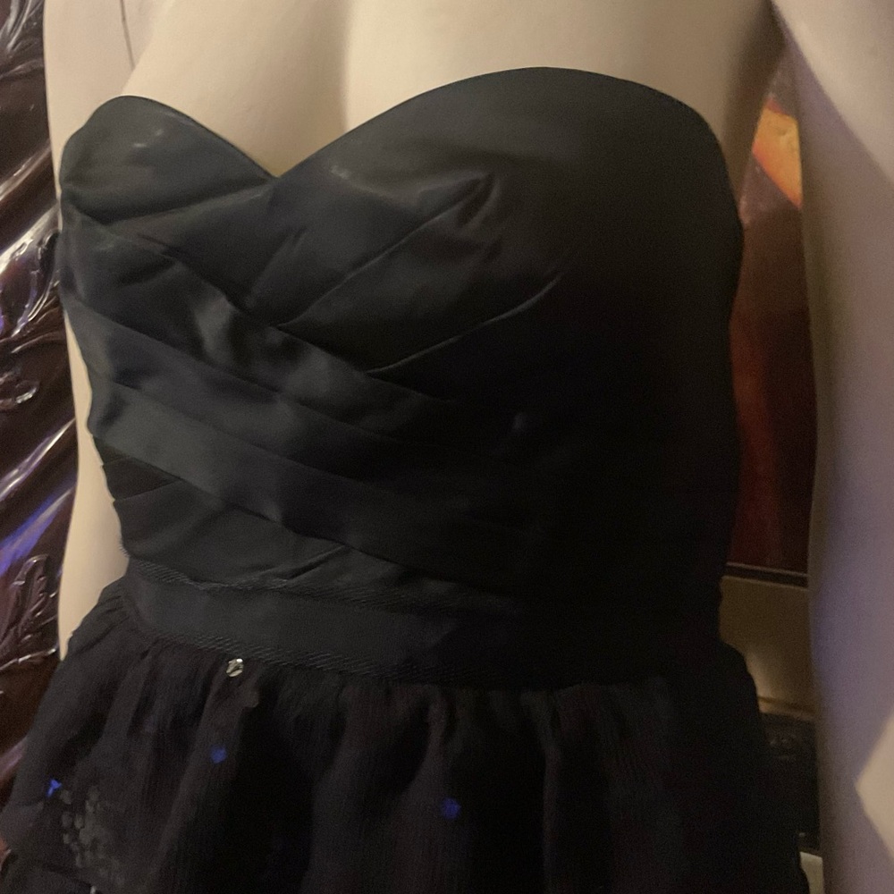 BCBGMAXAZRIA/ Elegant Black Strapless Dress
